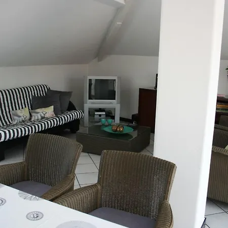 Appartamento 100 Meter Vom Entfernt By Interhome